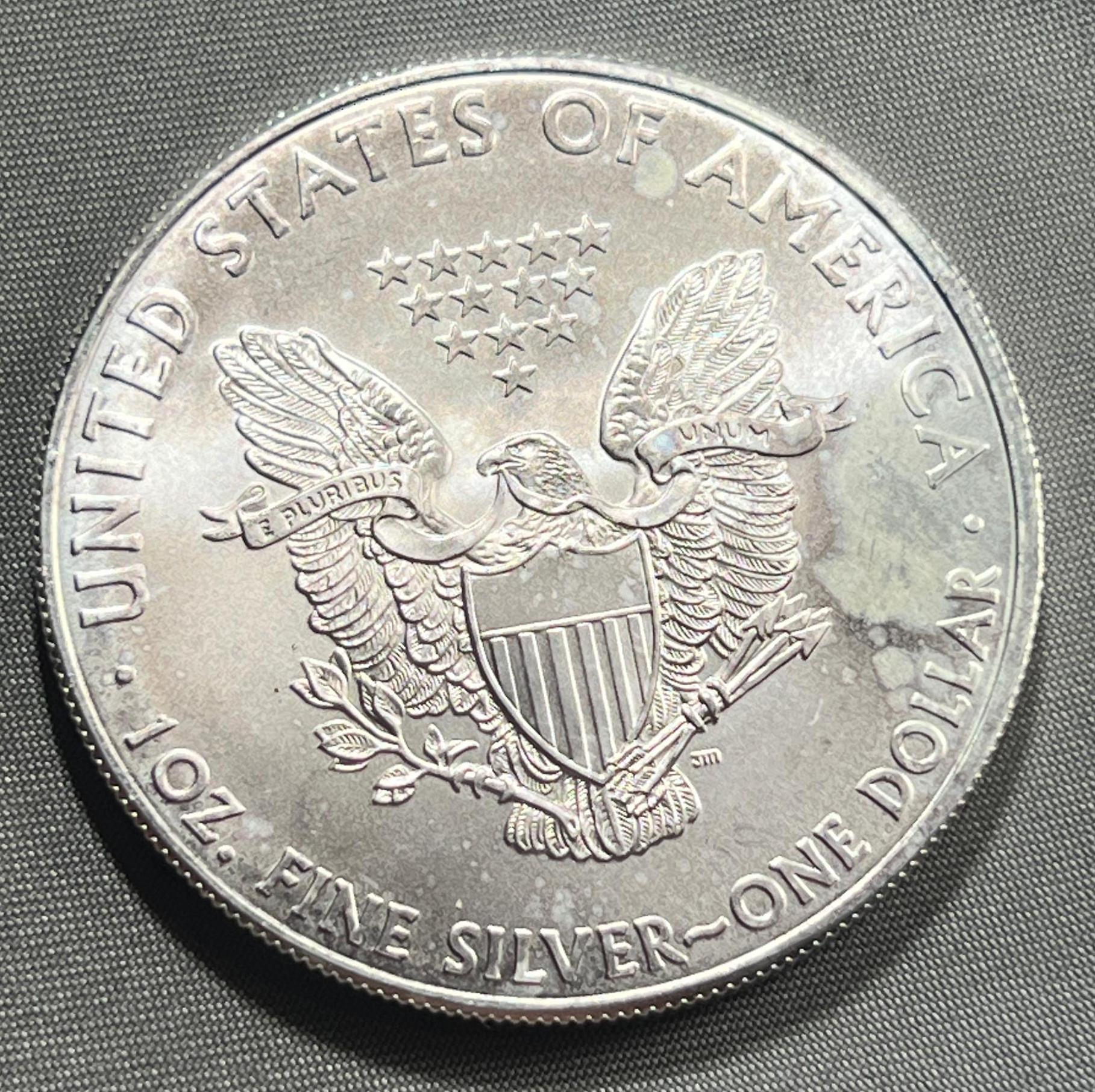 2009 US Silver Eagle Dollar Coin, .999 Fine Silver