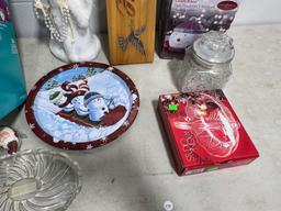 Asst. Christmas decor