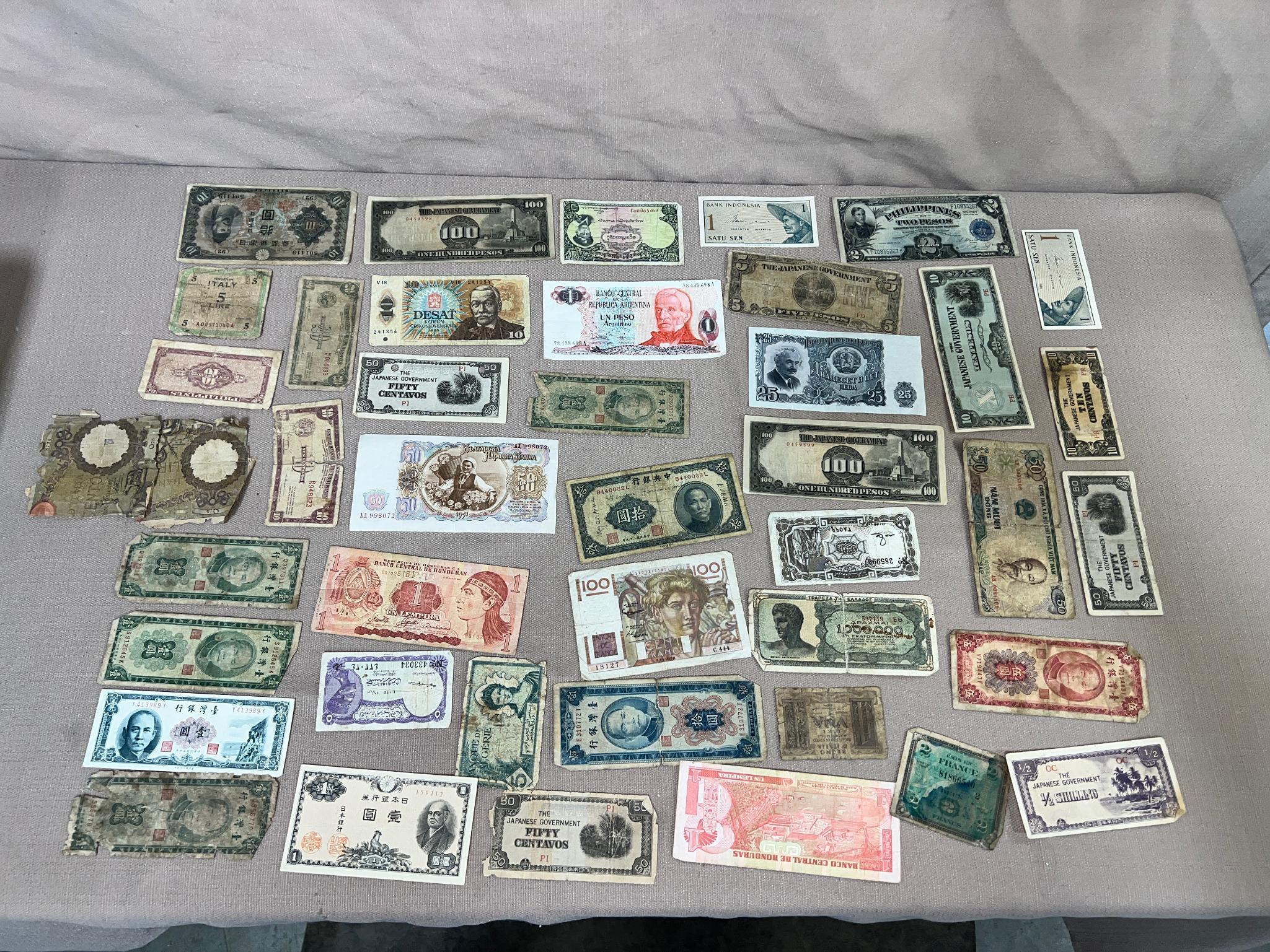 200+ Pieces of Foreign Banknotes, see all pics, loads of great notes here