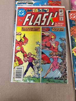 9- Flash Comic Books, see pics, nice mix