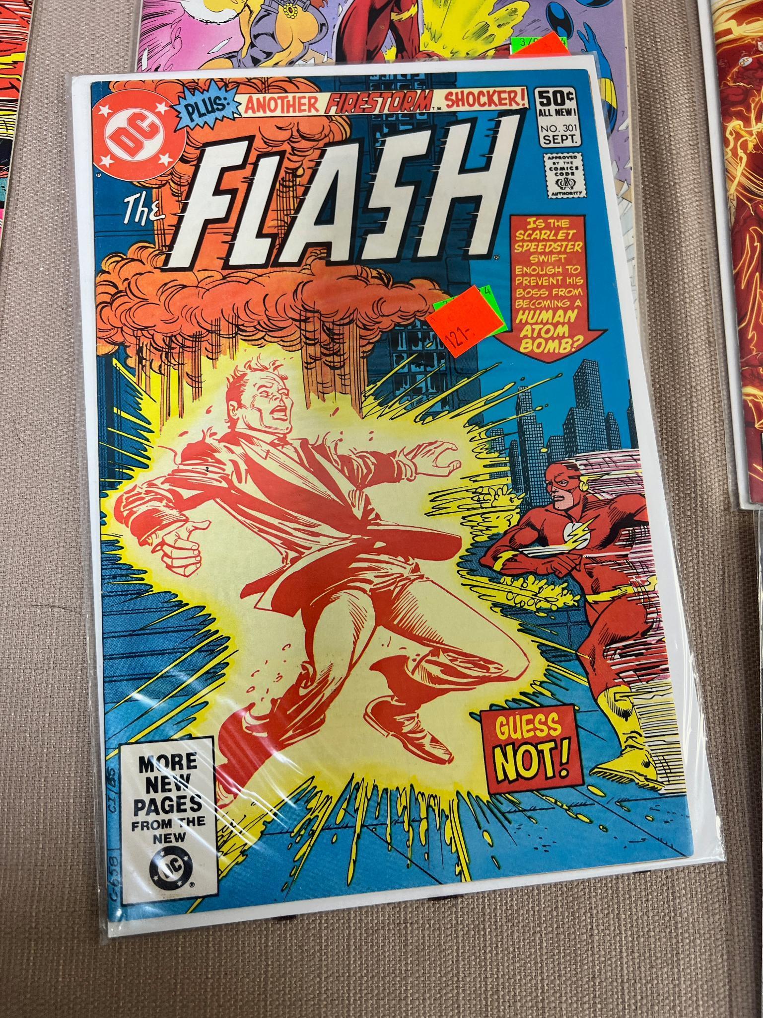 9- Flash Comic Books, see pics, nice mix