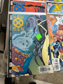 45 X-Men, New X-Men and X-Men Legacy Comic Books