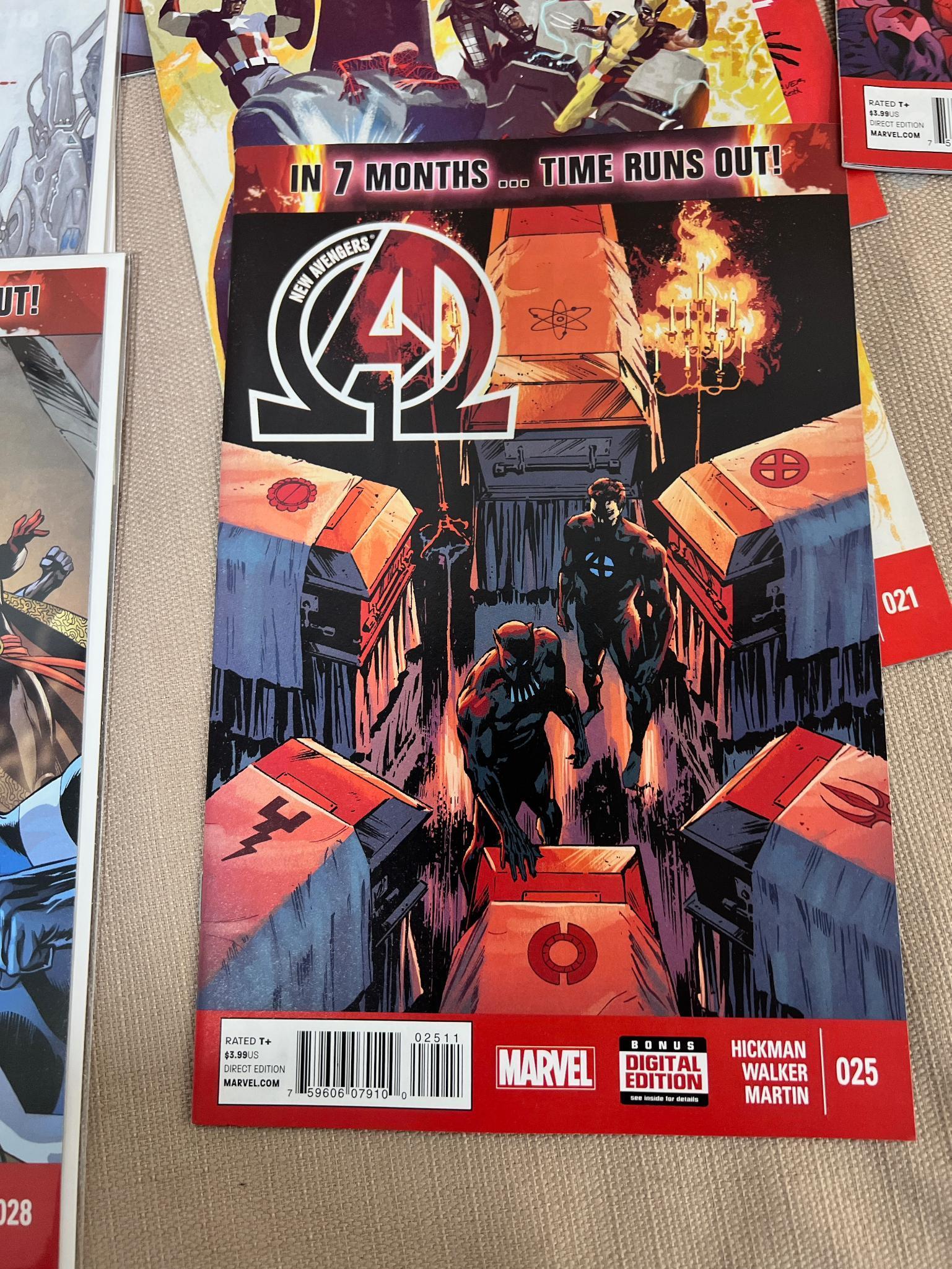 20+ Avengers and New Avengers Comic Books