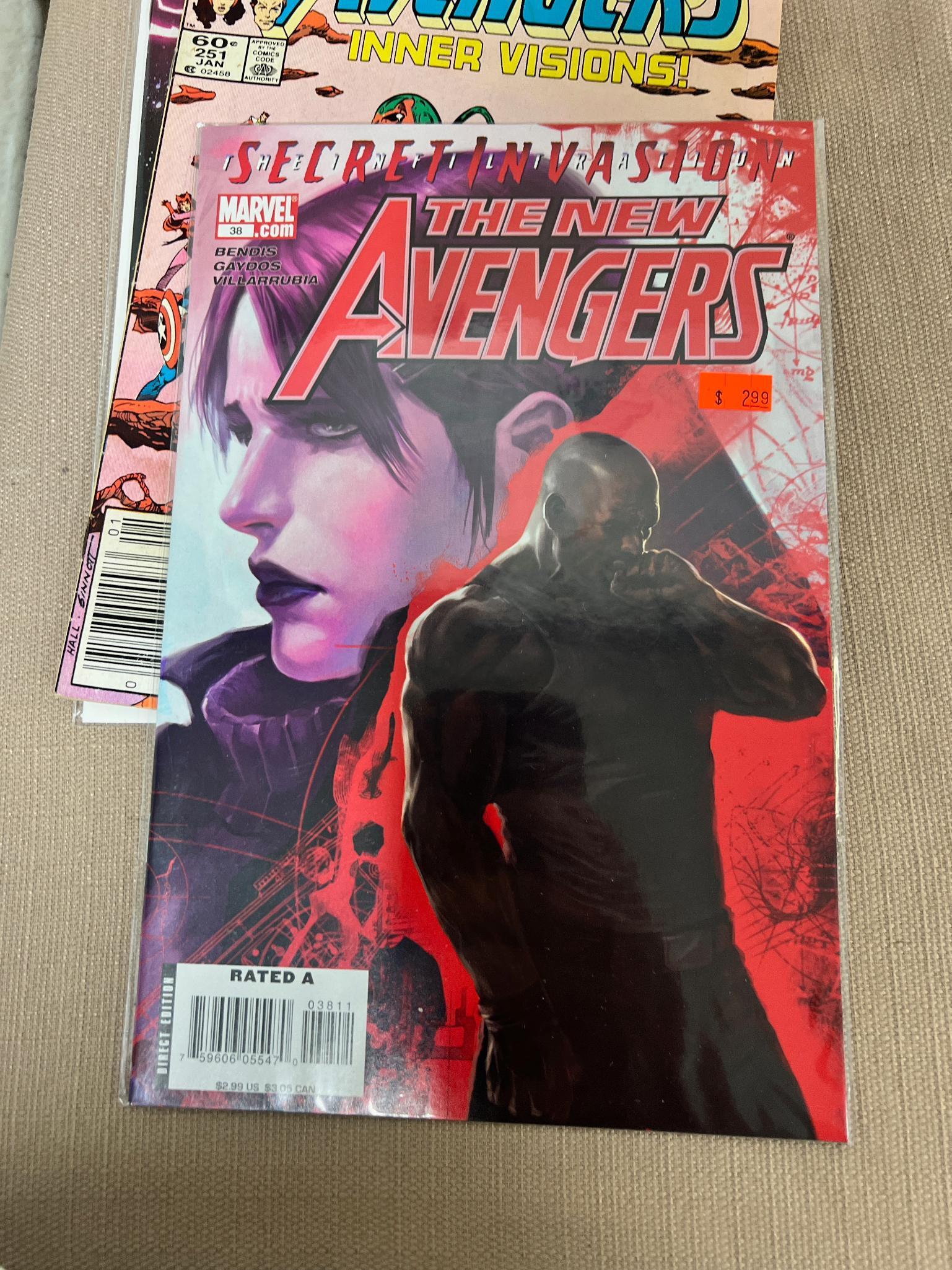 20+ Avengers and New Avengers Comic Books