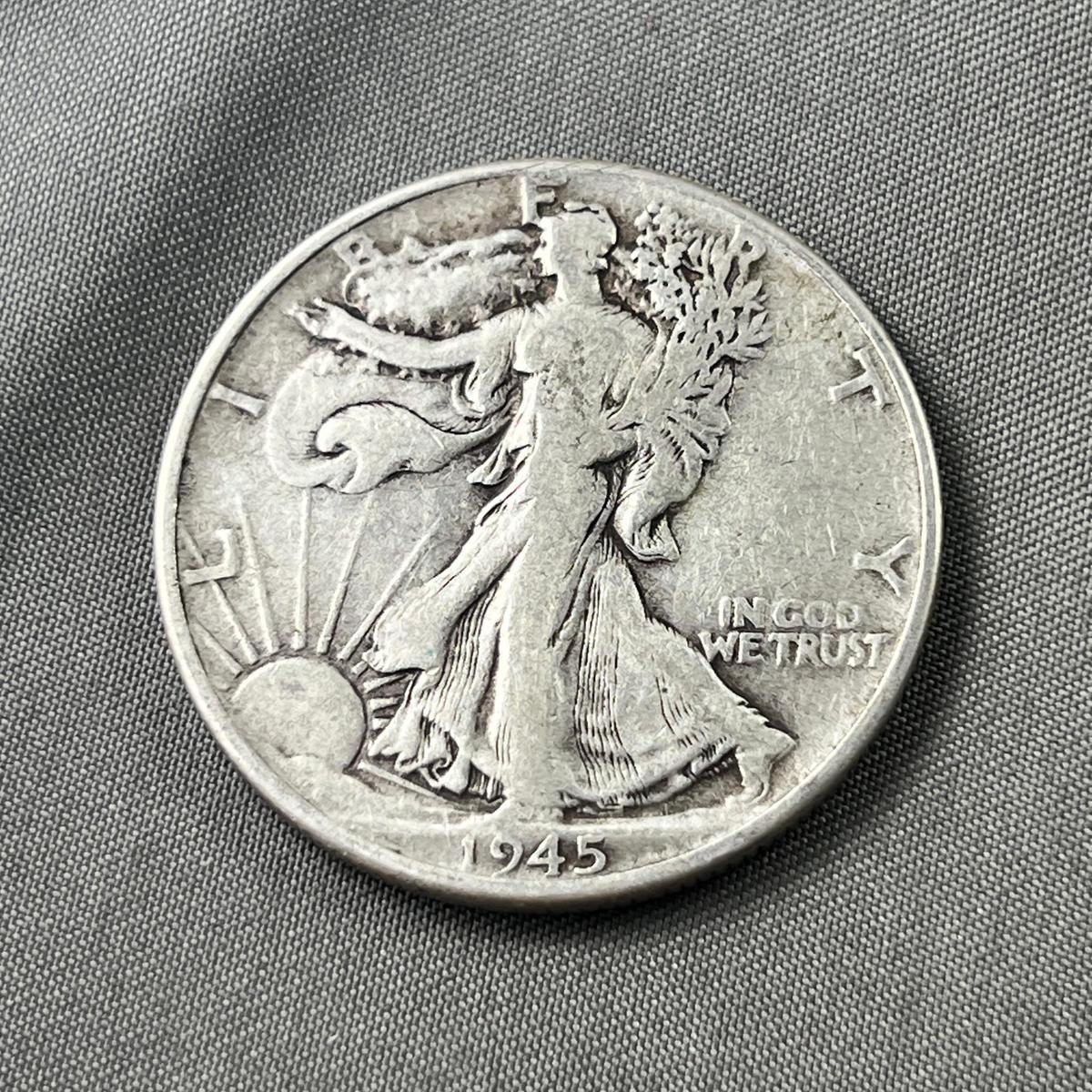 1945 US Walking Liberty Half Dollar, 90% Silver