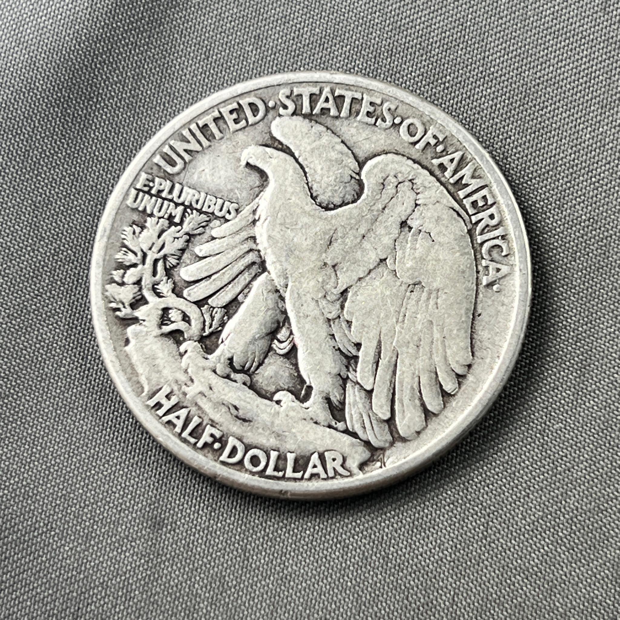 1945 US Walking Liberty Half Dollar, 90% Silver