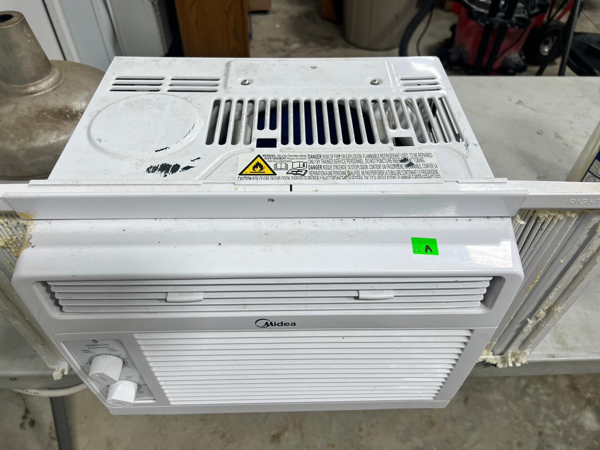 Midea Window Air Conditioner Unit, works