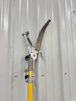Tree Pruner/ Fiberglas Handle no rope