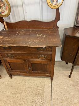 Dry Sink dovetailed, casters needs restored 29" tall x 33" wide