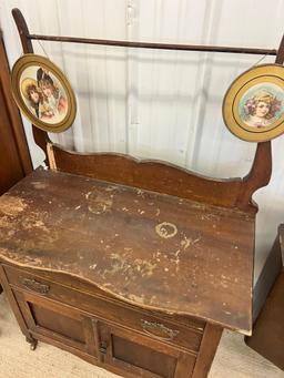 Dry Sink dovetailed, casters needs restored 29" tall x 33" wide