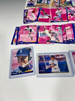 1990's lot w/ Derek Jeter Rookie Card, some US silver Signatures and more