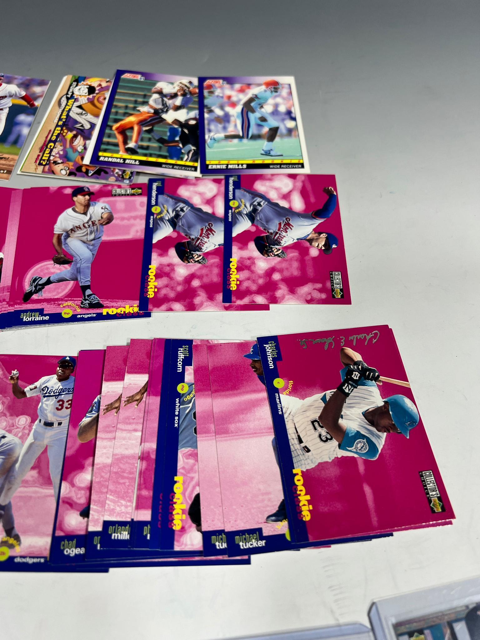 1990's lot w/ Derek Jeter Rookie Card, some US silver Signatures and more