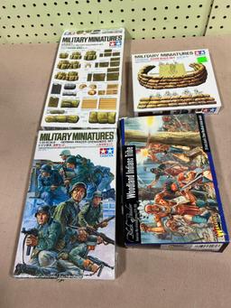 Military Miniatures Model Kits 4 total