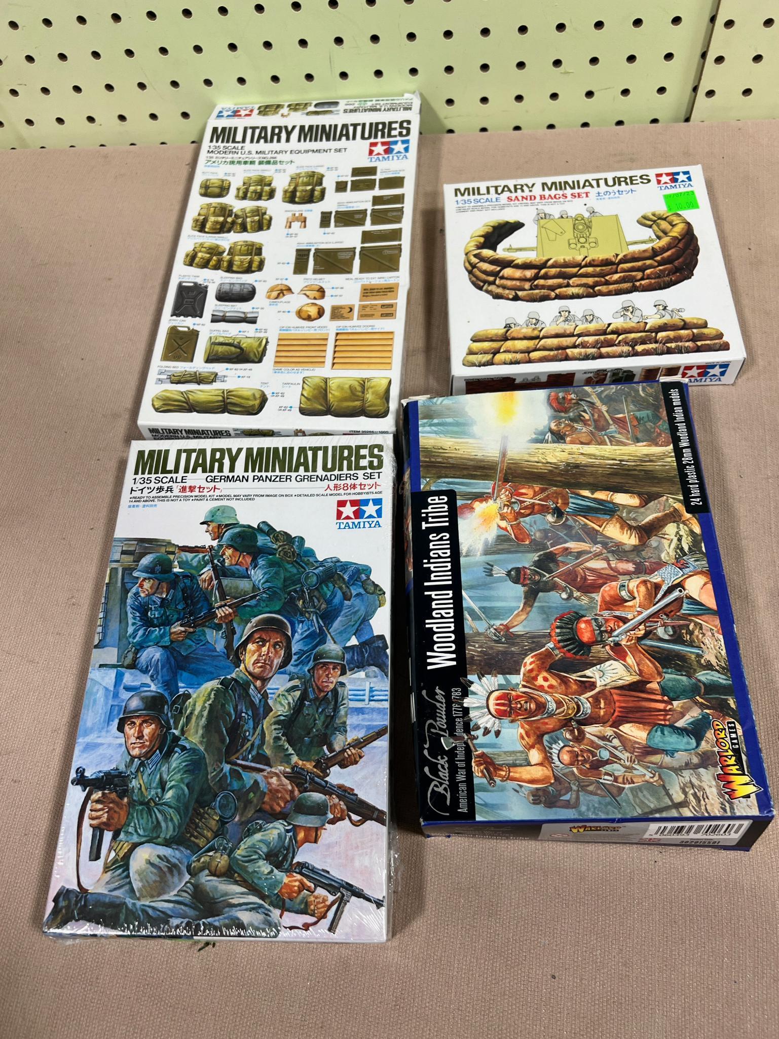Military Miniatures Model Kits 4 total