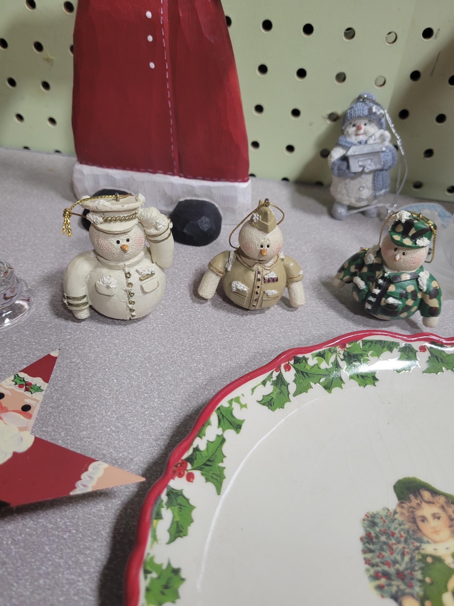 2 Longaberger baskets, 4 plates, 4 snowman ornaments and more