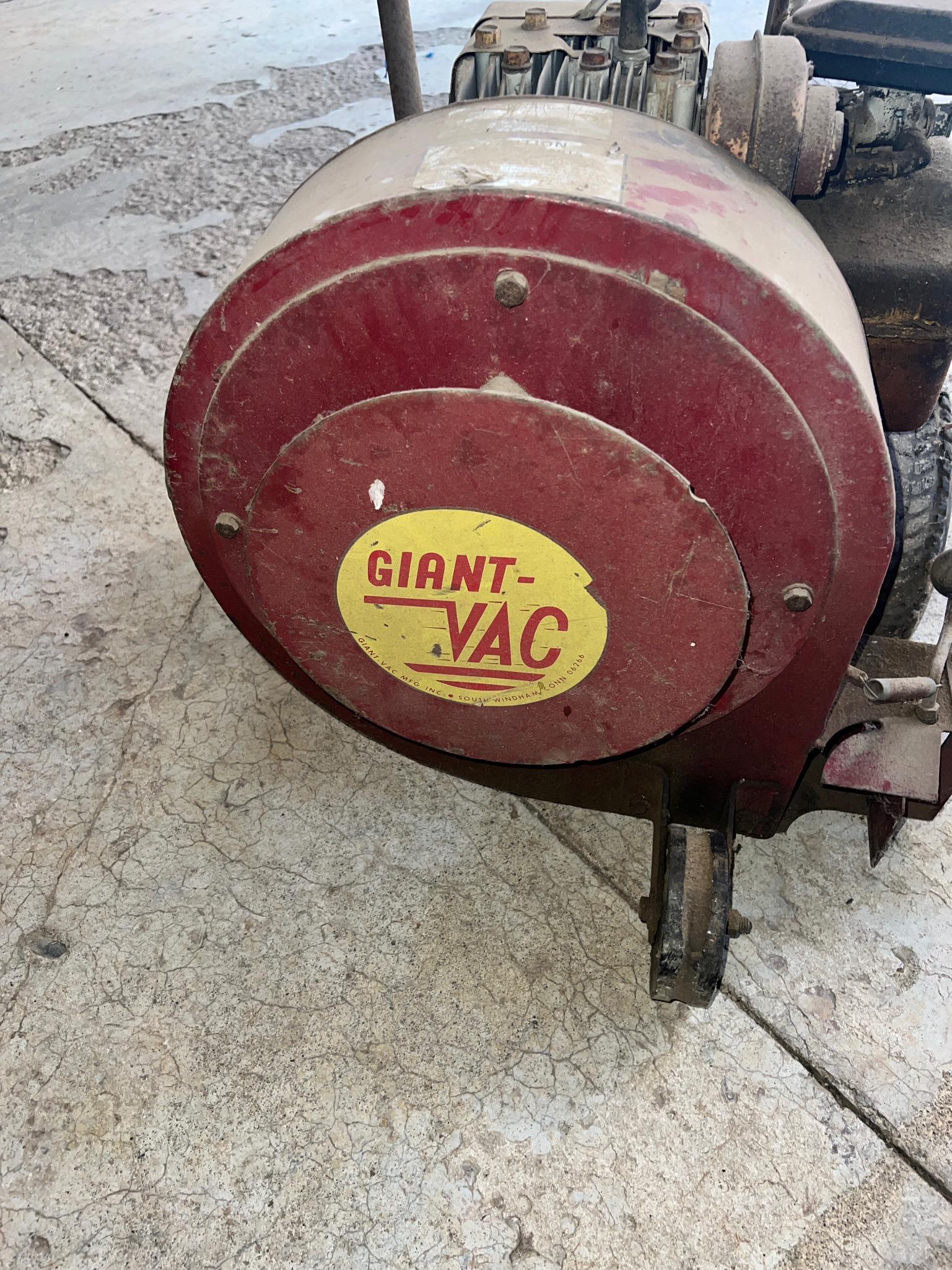 Giant Vac Hi Power Parking Lot Blower, Briggs and Stratton, has compression, not fully tested