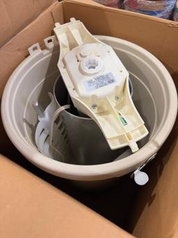 Ice Cream Freezer, 3 candle holders, freezer powers on