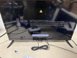 PS5, this unit powers on, and goes to home screen, see pics