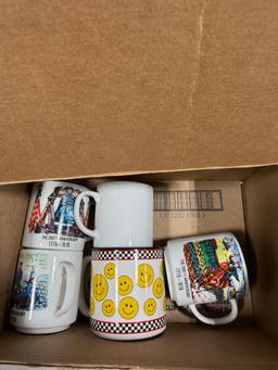 Kitchenware Figurines cups misc