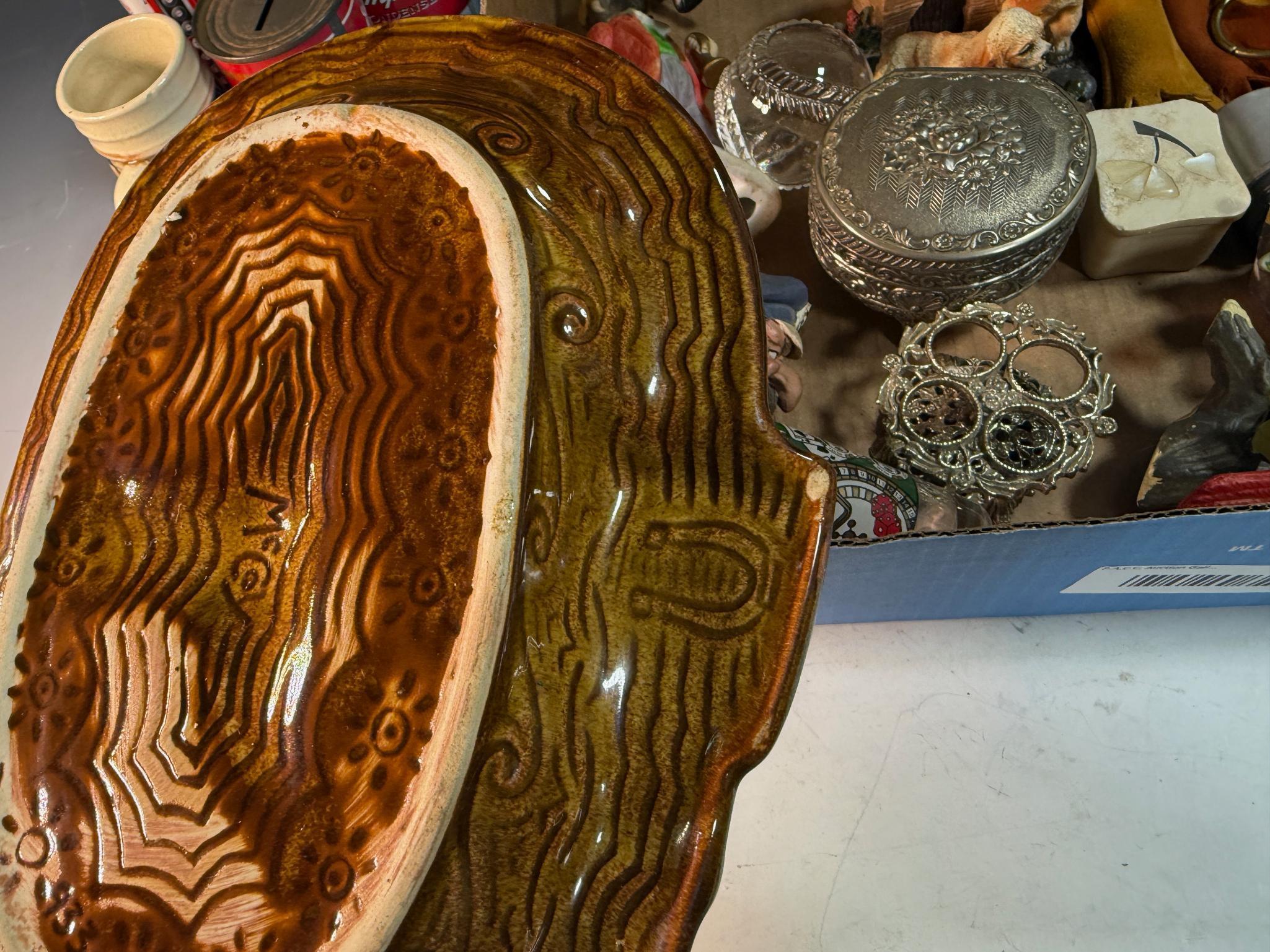 Flat of asst. collectibles, knick knacks, banks, figurines and more, ashtray is chipped