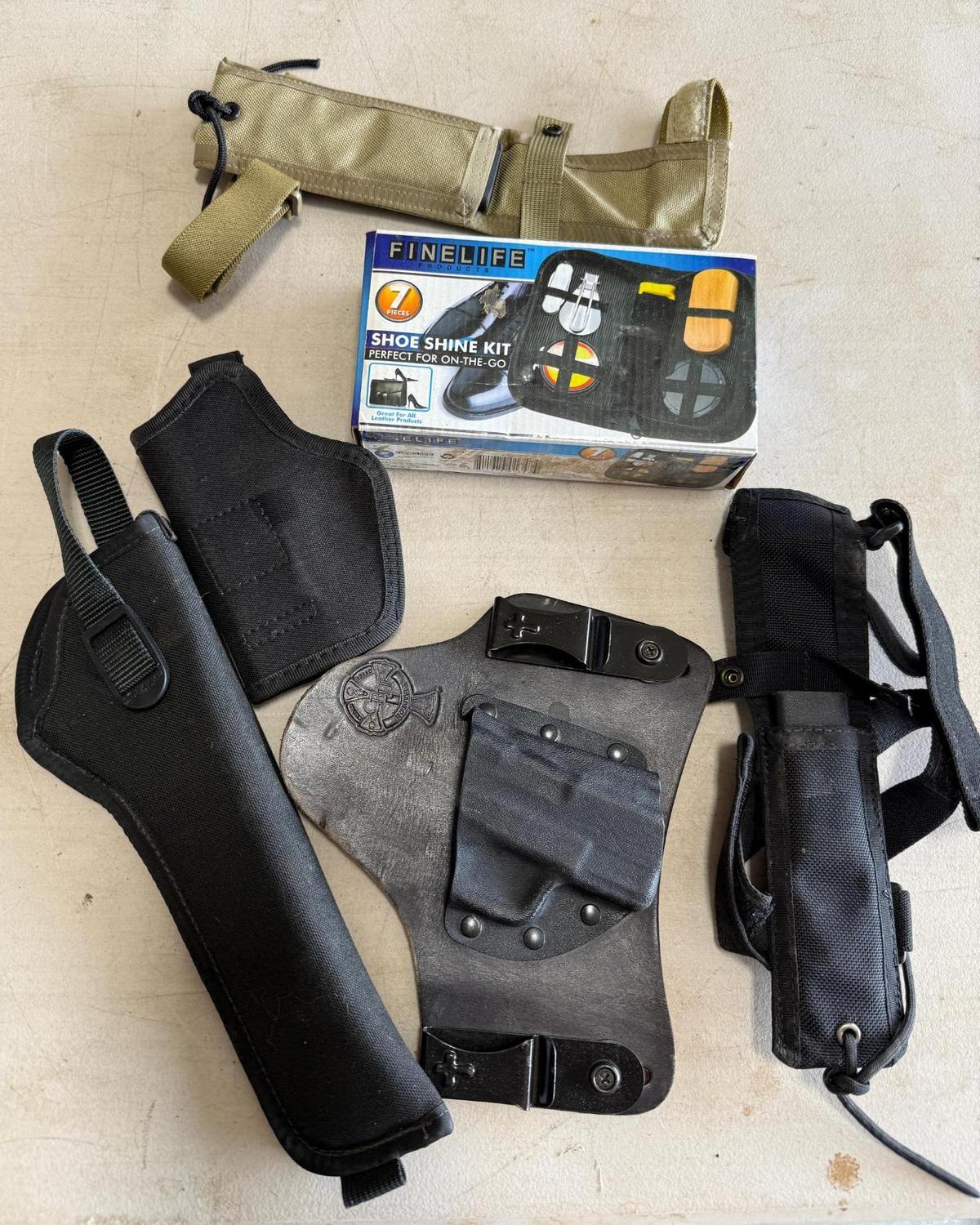 Asst Knife sheaths and holsters
