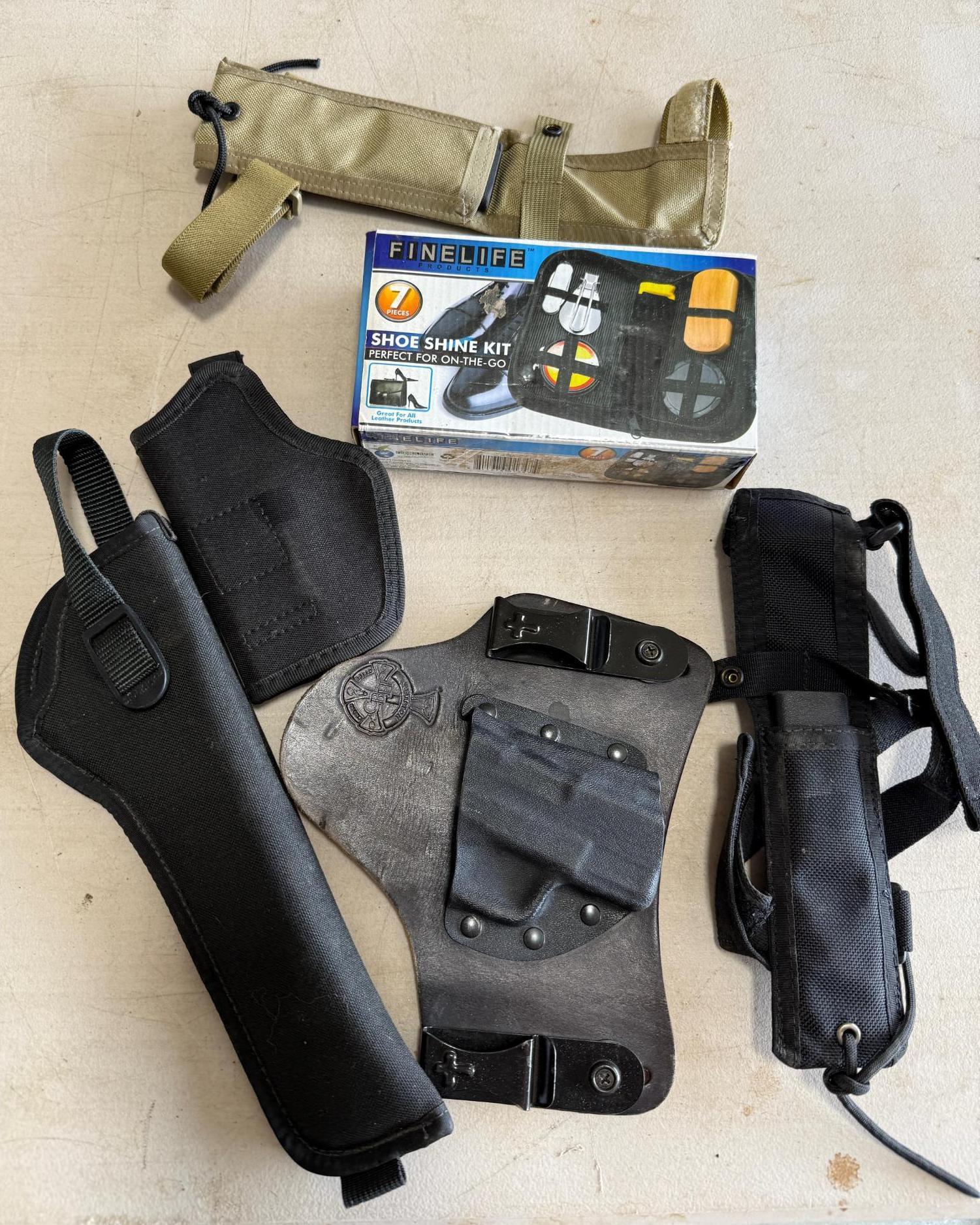 Asst Knife sheaths and holsters