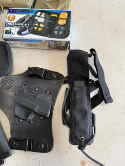 Asst Knife sheaths and holsters