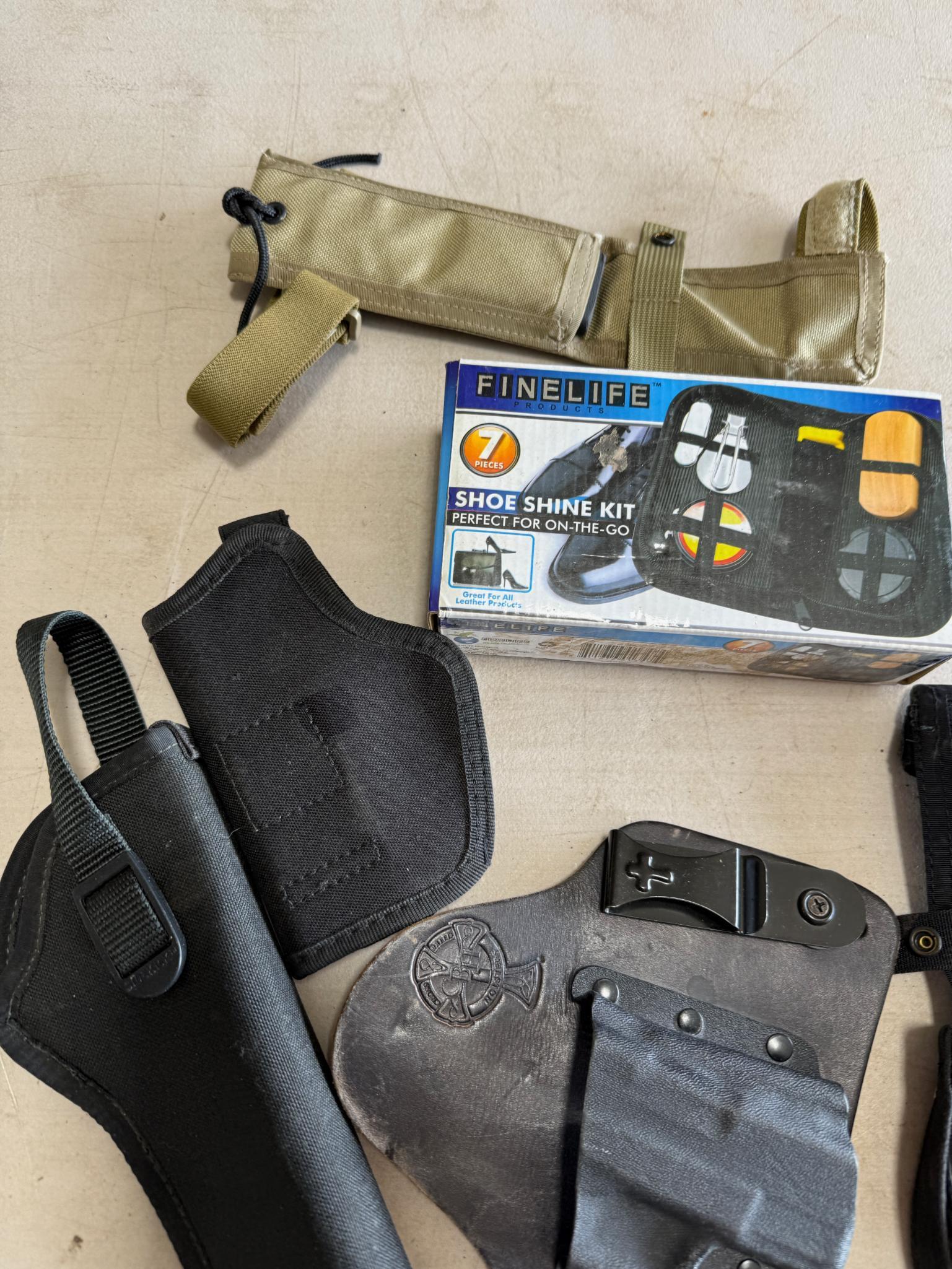 Asst Knife sheaths and holsters