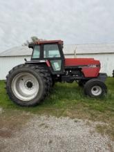 1987 Case IH 2594 Tractor, 3461 hrs, dual rear wheels