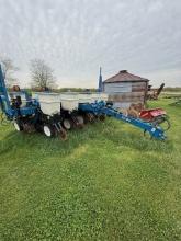 2006 Kinzie split row planter