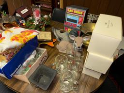 Home decor Vases Glassware and more, ONLY ITEMS ON TABLETOP
