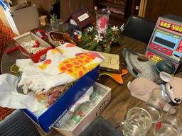 Home decor Vases Glassware and more, ONLY ITEMS ON TABLETOP