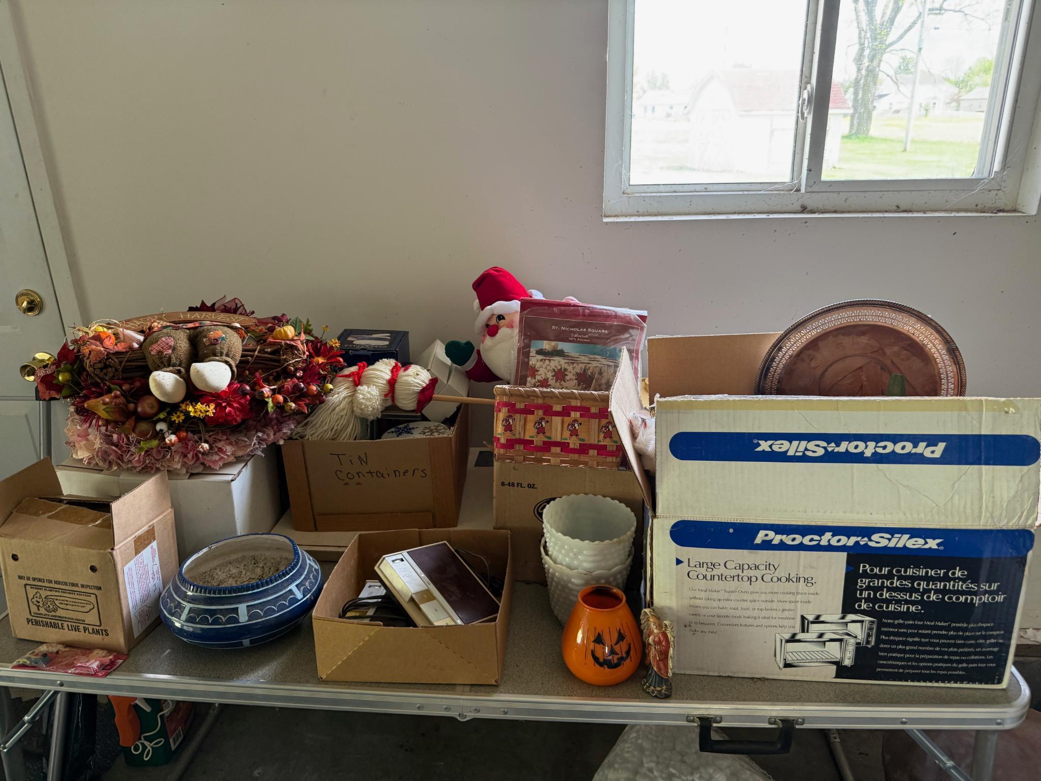 Decor, Misc Mostly Holiday Table not included