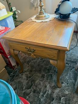 Pair of End tables, 22" x 27" top, 22" tall