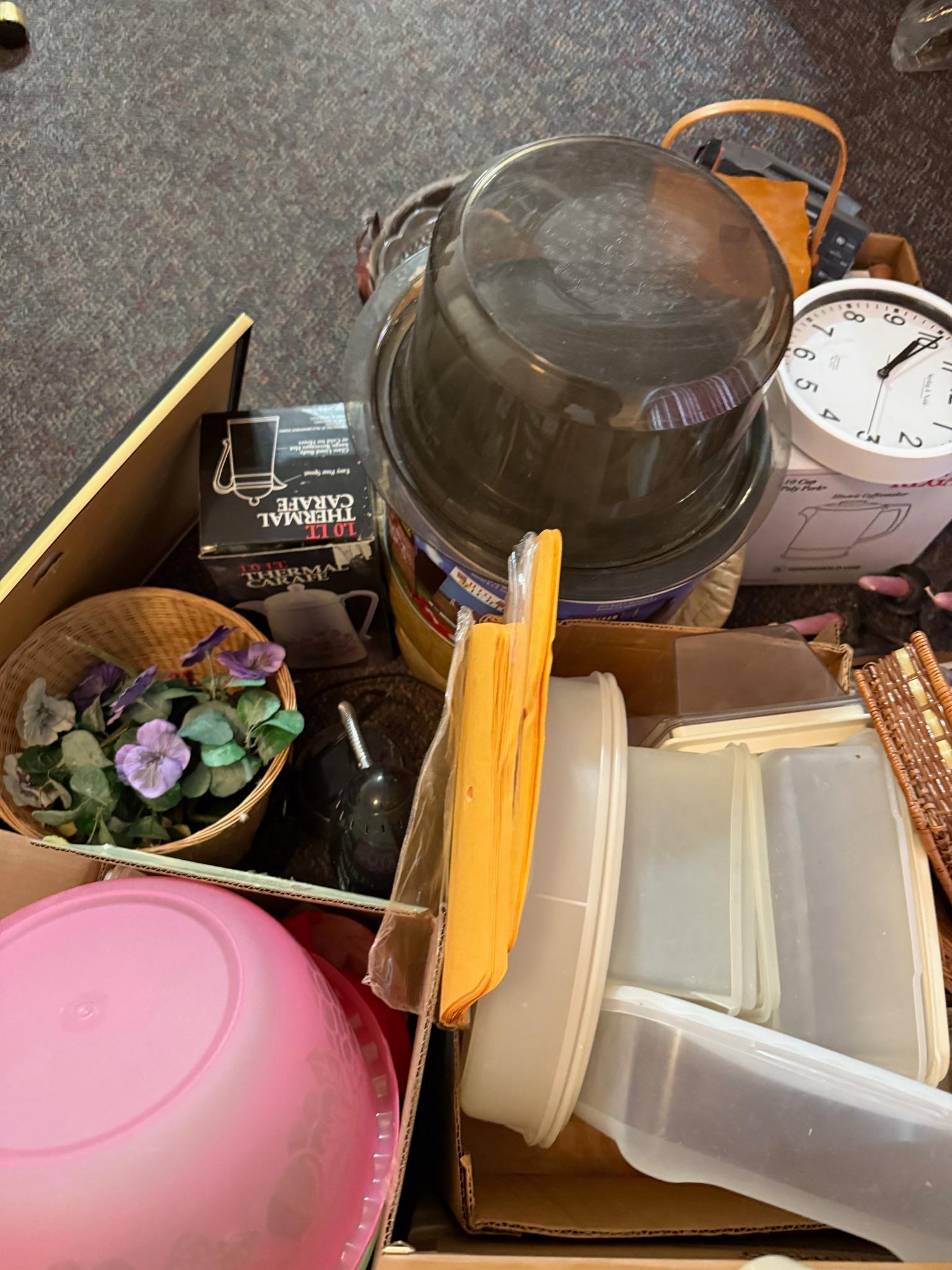 Assorted House wares, Kitchen wares holiday, some Tupperware - large lot