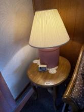 End Table w/ Crock lamp