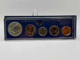 1966 United States Mint Special Mint Set, 5 Coins, Packaged in Hard Plastic