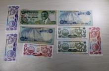 10 Pieces- Foreign Currency Collection: Bahamas, Bermuda, Nicaragua, SELLS TIMES THE MONEY