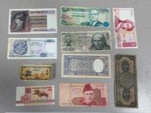 World Notes 10 in lot sells times the money
