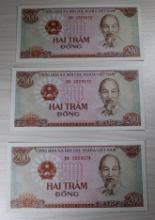 3- Vietnam 200 Dong Banknotes, w/ sequential serial numbers, sells times the money