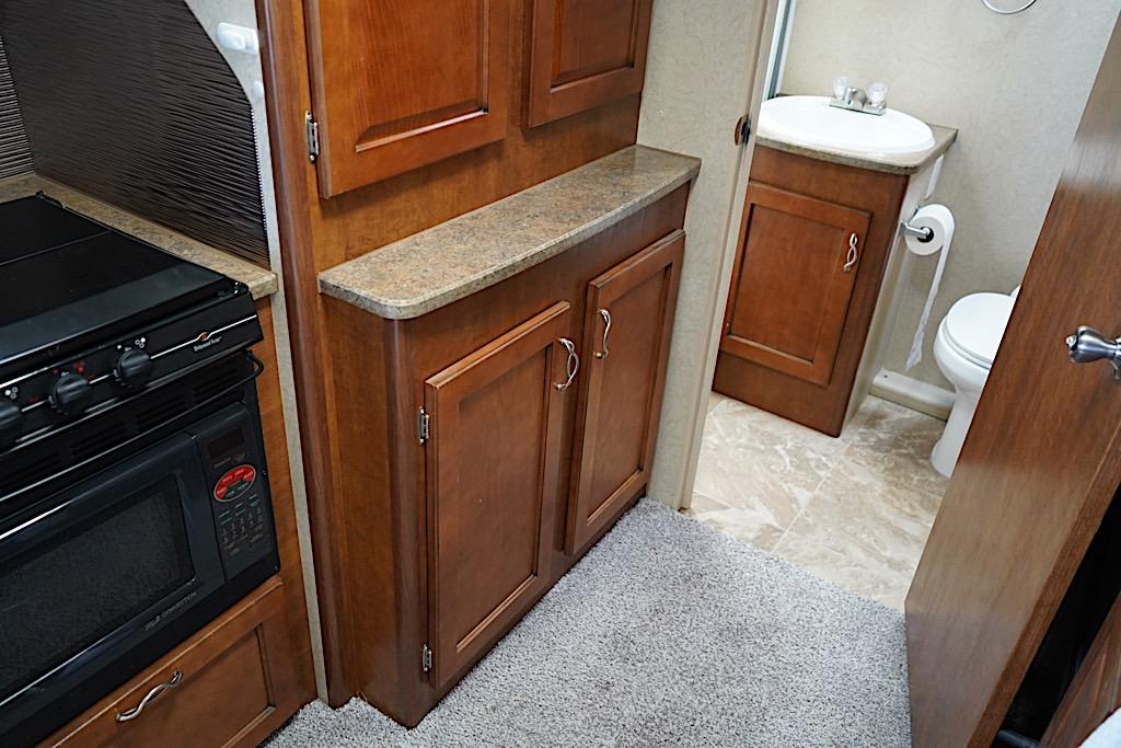 2014 LANCE 2295