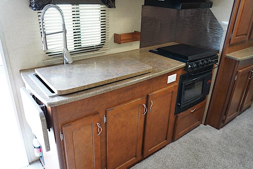 2014 LANCE 2295