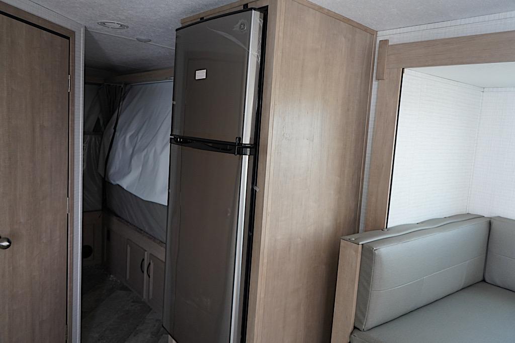 2023 PALOMINO SOLAIRE 244H