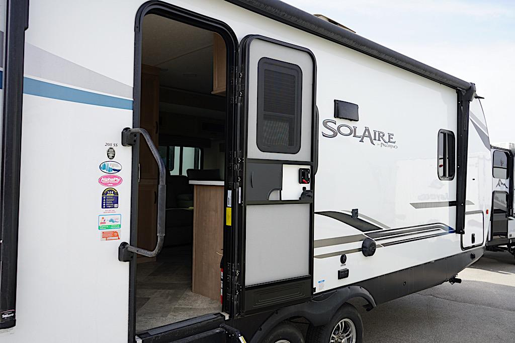 2023 PALOMINO SOLAIRE 208SS