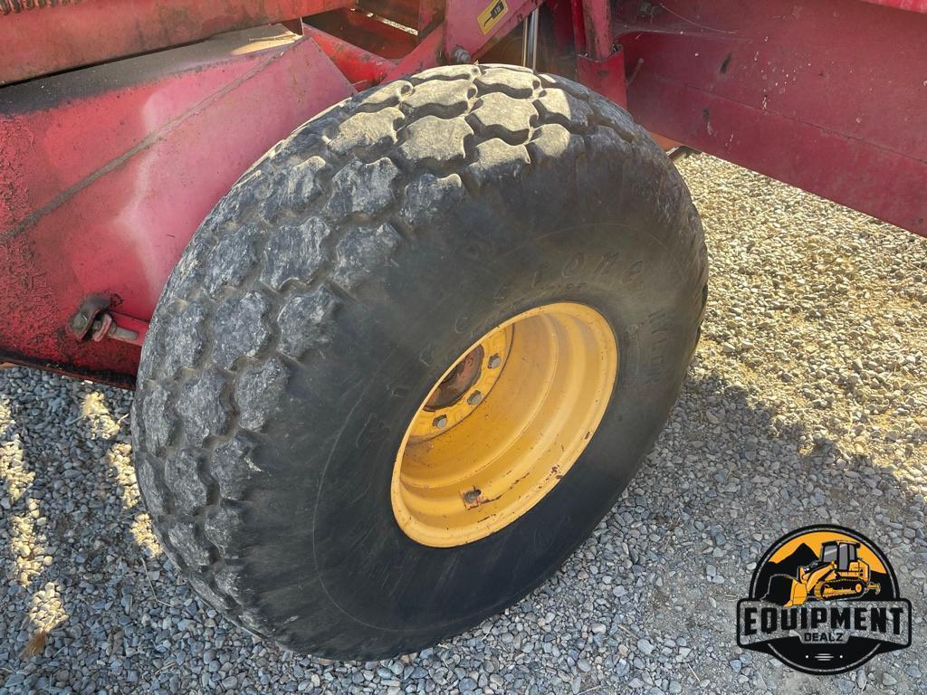 Massey Ferguson 655 Swather