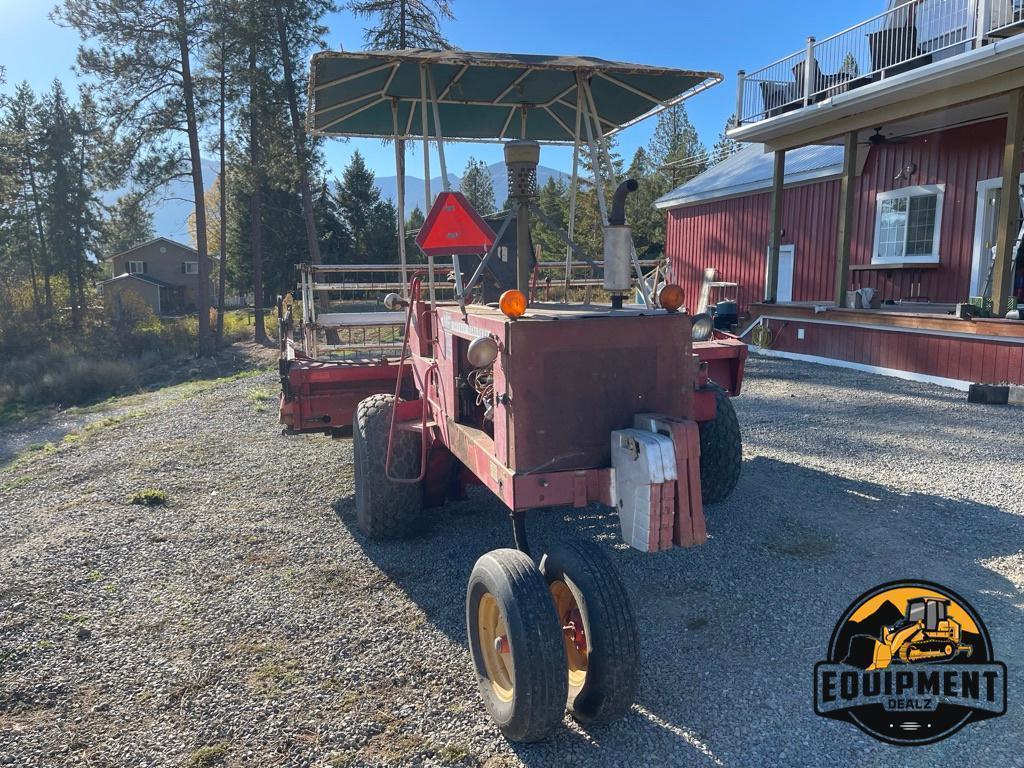 Massey Ferguson 655 Swather