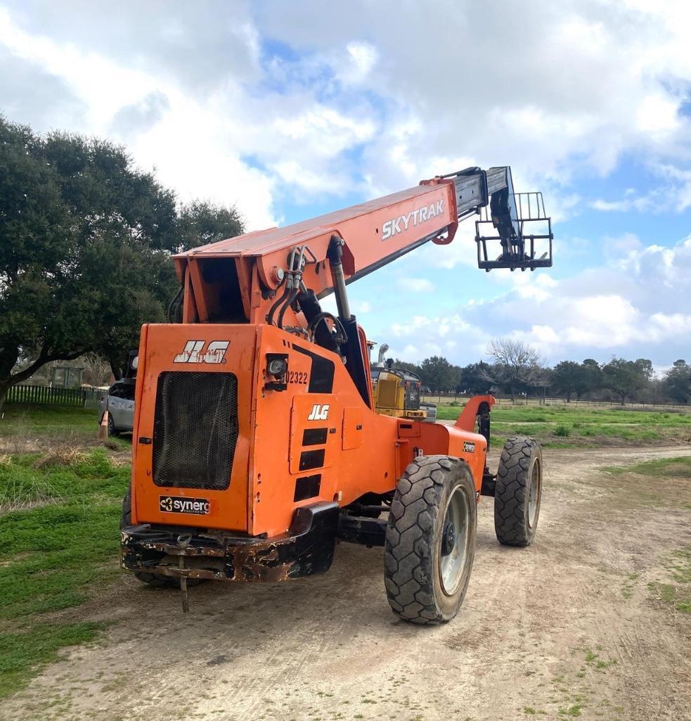 2018 JLG Skytrak 8042 8K Capacity Telehander