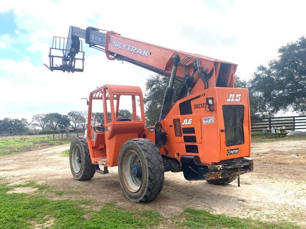 2018 JLG Skytrak 8042 8K Capacity Telehander