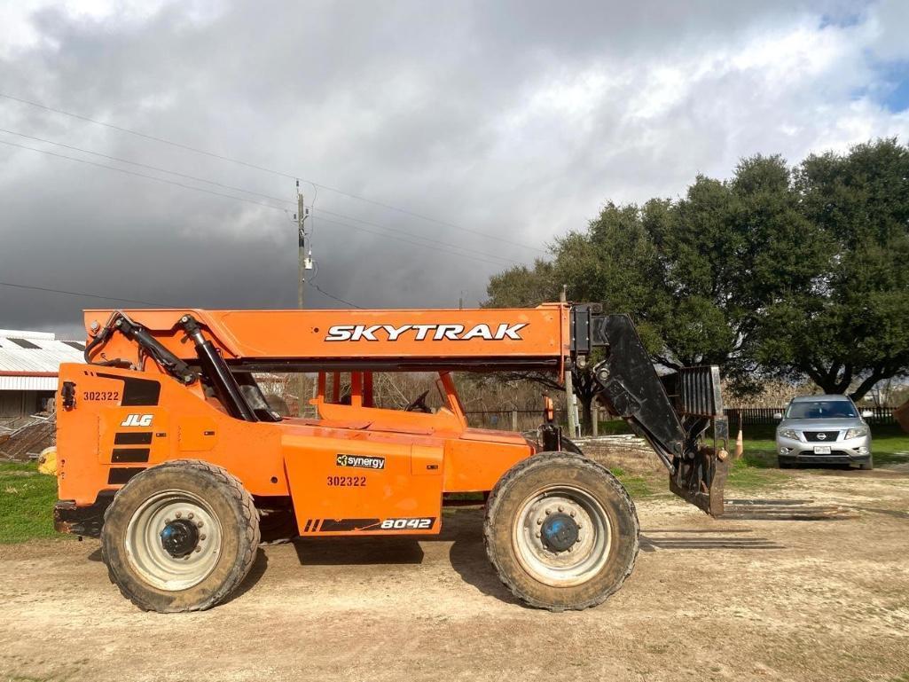 2018 JLG Skytrak 8042 8K Capacity Telehander
