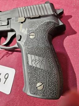 Sig Sauer; P-226; 9mm Para Handgun